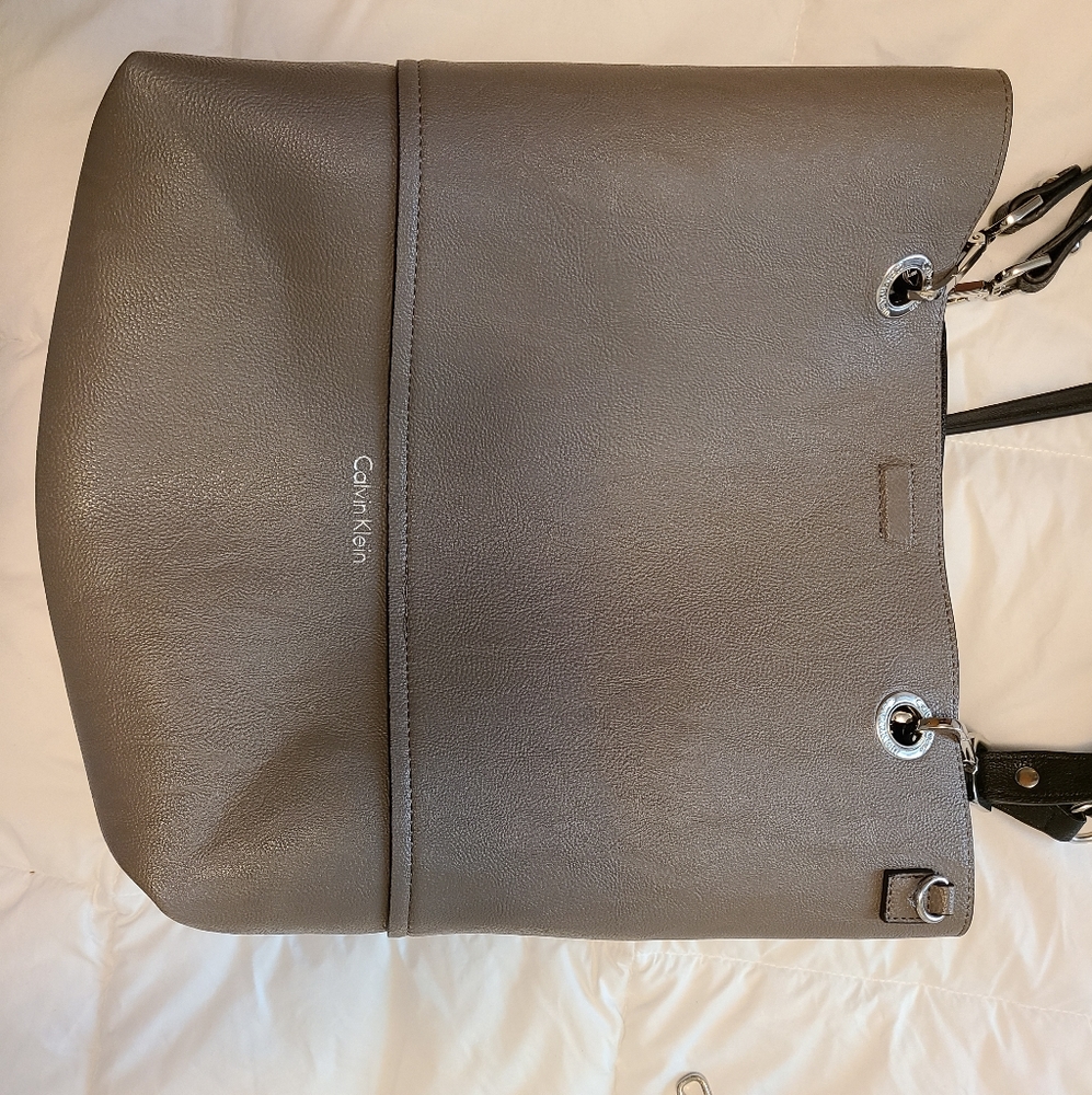 Calvin Klein Reversible Tote - Picture 8 of 15